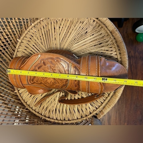 Vintage Hand Tooled liquor bag Mini Golf leather - Picture 7 of 7